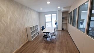 Rent Business premise in Piscinas. Entresuelo en venta en zona piscina