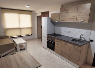 Local Comercial a Piscinas. Local entresuelo-vivienda