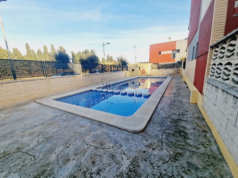 Foto fa9d250f-8b01-4eae-b65c-739ccde265c7. Casa adossada amb calefacció piscina a Playa-Ben Afeli Almazora / Almassora