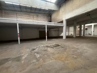 Geschäftsraum in Piscinas