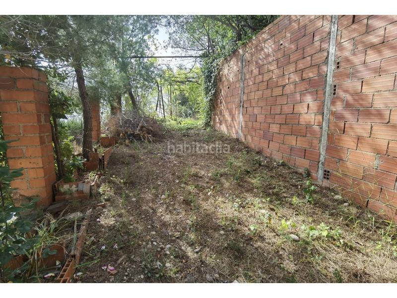 Foto cce0ecbd-fc62-434d-8a98-826547197178. Terreno residenziale in Castellnou-Can Mir-Can Solà Rubí
