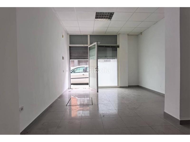 Foto 04ed5db0-25de-49d4-b7ce-b3ef83269edc. Locale commerciale in Can Palet Terrassa