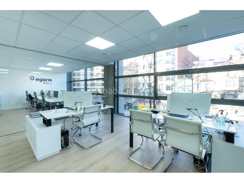 Foto ca5cf0d0-f467-4ecc-bc20-56bd0e43b3ae. Locale commerciale in Can Palet Terrassa