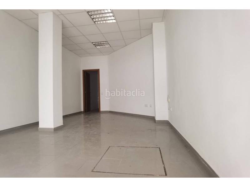 Foto f45aecd1-283d-4189-b3e8-96de91956621. Locale commerciale in Can Palet Terrassa