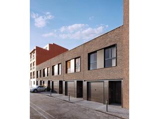 Semi detached house in Plaça Catalunya - Escola Industrial. Última casa a la venta!!  nueva promoción obra nueva pau marsal