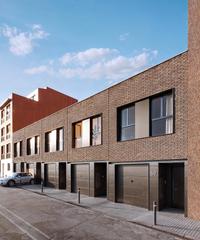 Semi detached house in Carrer de pau marsal 51