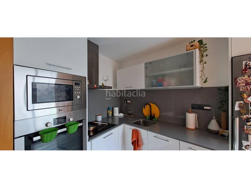 Foto 2bd1ff53-72f0-4782-87cf-a3dcf113d537. Dúplex duplex luminoso en zona norte en La Serreta Rubí