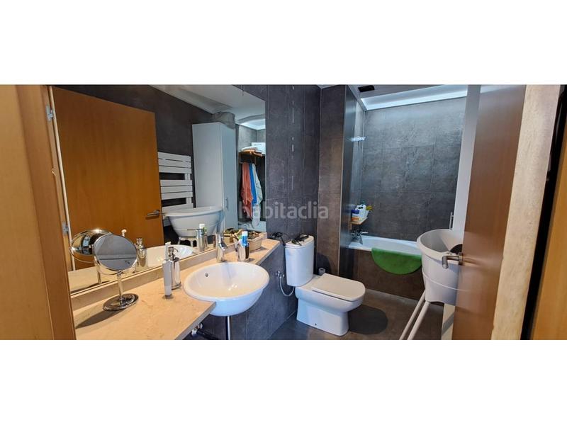 Foto 46441acc-dd8a-4cea-8b11-d91dc3d8a0af. Dúplex duplex luminoso en zona norte en La Serreta Rubí