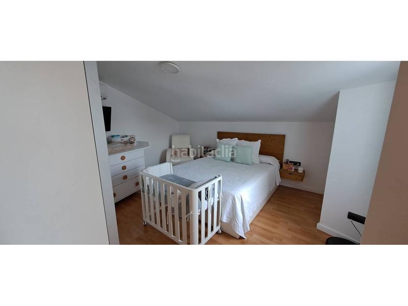 Foto aadcb4da-e054-4acf-b49c-85f004573644. Dúplex duplex luminoso en zona norte en La Serreta Rubí