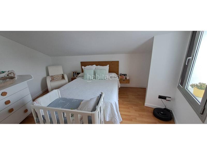 Foto faf568f6-ba35-48c2-b75c-afe0e460d620. Dúplex duplex luminoso en zona norte en La Serreta Rubí