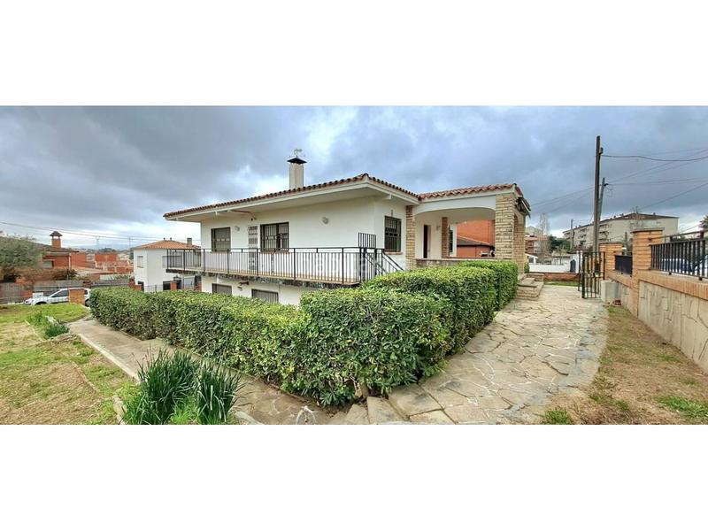 Foto 5fd80083-df19-43fb-80de-12be6aadf159. Maison avec chauffage parking dans Castellbisbal