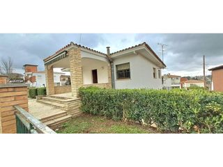 Casa a Castellbisbal. Casa a los 4 vientos con terreno
