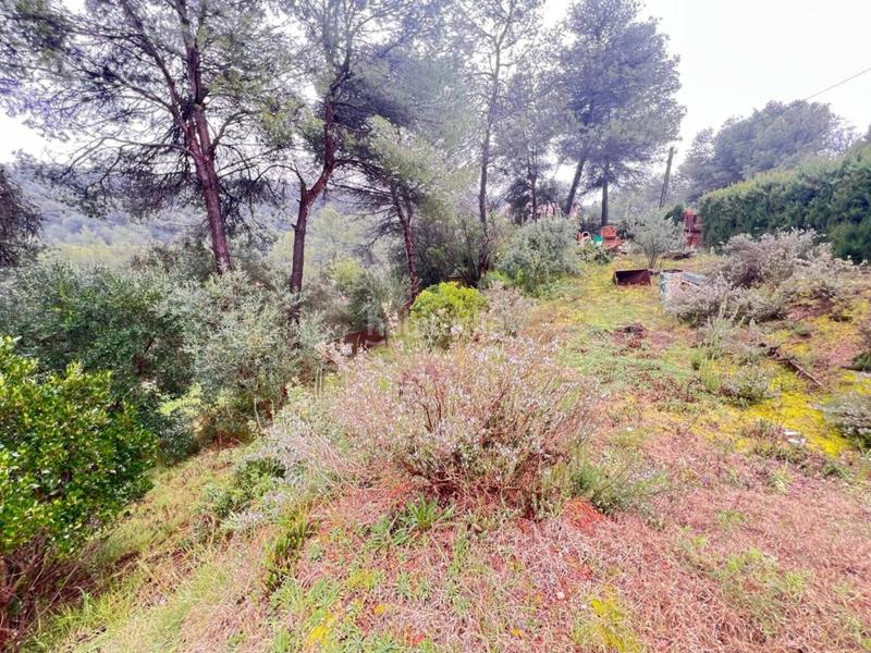 Foto fd682cfe-4981-4e13-b257-4401bc77863f. Residential plot in Rellinars