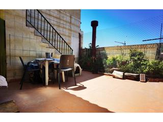 Appartement à Ca n'Anglada. Piso de 3 habitaciones y dos terrazas con entrada independiente