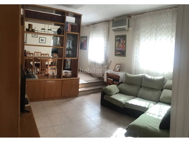 Foto cc45c365-df4d-4466-87ce-e1a42a6d19e1. Casa adossada amb calefacció aparcament piscina a Terrassa