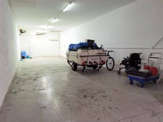 Business premise in Ca n'Anglada. Local comercial a pie de calle