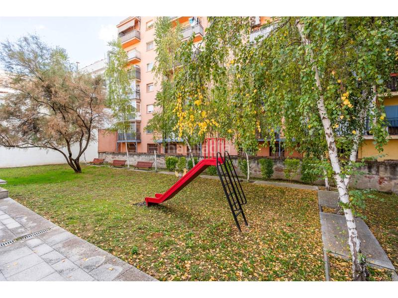 Foto 339c64d8-3469-4961-87c5-9dc9a5f398b7. Maison jumelée avec chauffage parking dans Roc Blanc Terrassa