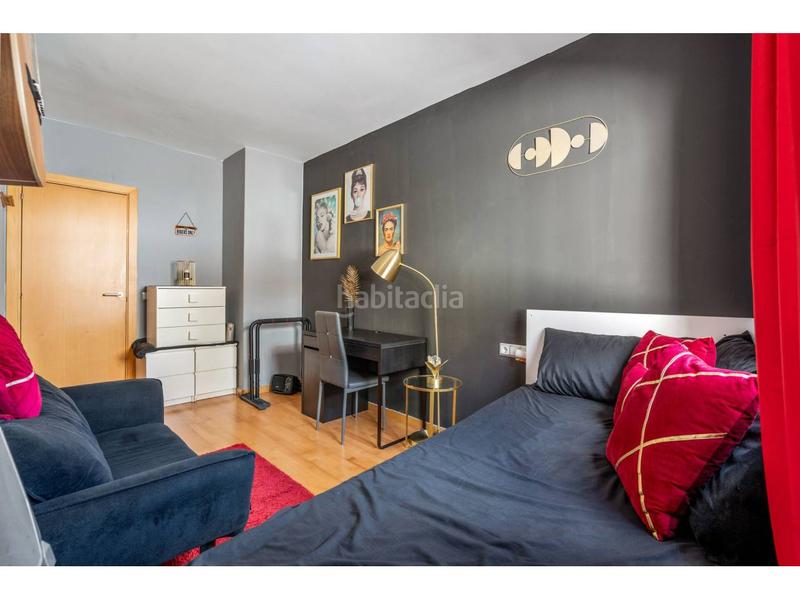 Foto 912991a4-e466-4cfe-939c-377f7d251544. Maison jumelée avec chauffage parking dans Roc Blanc Terrassa