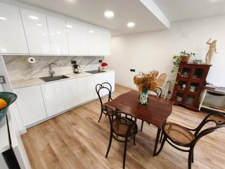Pis  Major de sant pere. A estrenar con 3 habitaciones y balcón