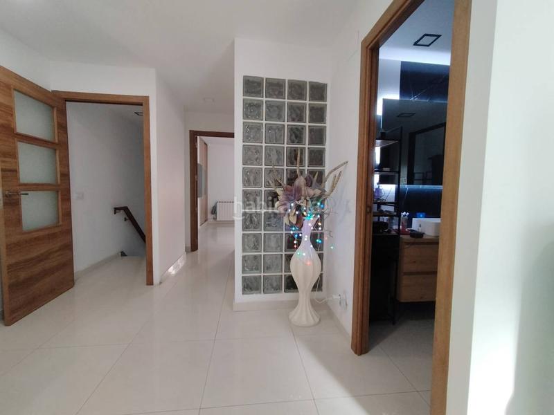 Foto bc323d0c-8347-4298-b8d8-c4d030131ef1. Casa amb calefacció a Ca n'Anglada Terrassa