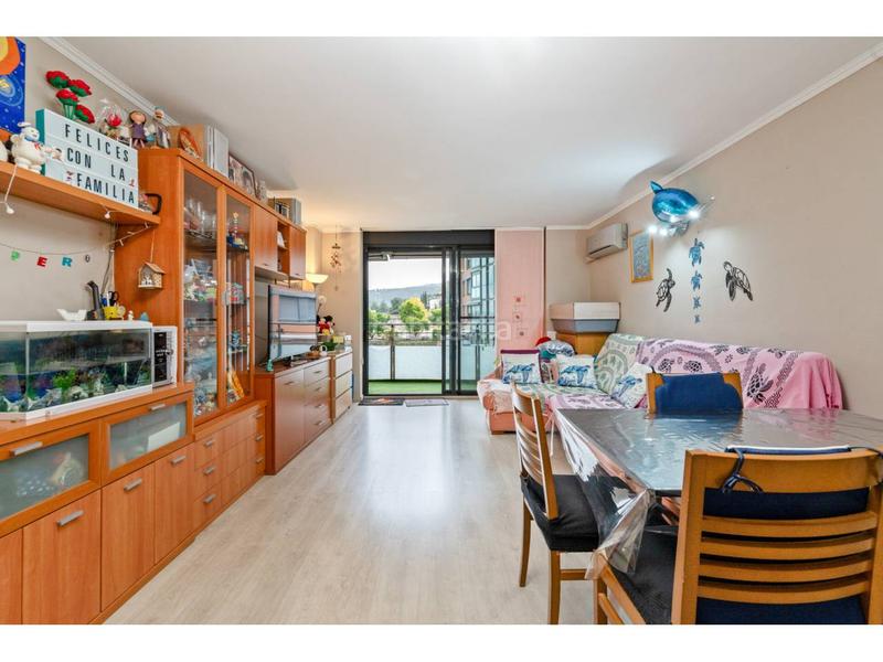 Foto 086b1480-5255-44b6-ac1c-77fb2d0cb80b. Appartamento con riscaldamento parcheggio piscina in Sant Andreu de la Barca