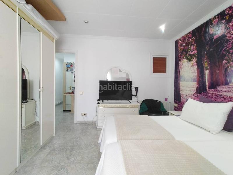 Foto 442f168f-c9eb-4758-9def-b8fc9d9b365a. Flat with heating in Ca n'Anglada Terrassa