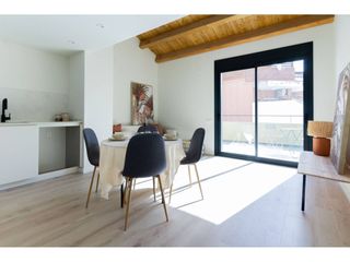 Zweistöckige Wohnung in Calle nord 68 bis. Oportunidad de dúplex en terrassa centro a estrenar