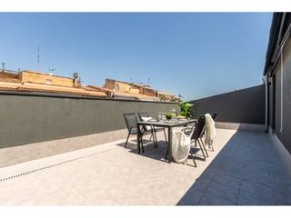 Zweistöckige Wohnung in Vallparadís - Antic Poble de Sant Pere. Dúplex en venta en vallparadís, terrassa