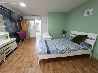 Local Comercial en La Serreta. Semisótano adaptado como vivienda en zona bien comunicada