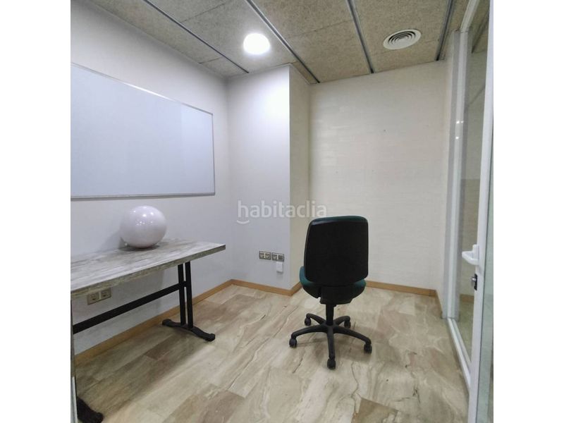 Foto 1af33f80-4402-4473-97e7-d26e21170eff. Lloguer local comercial a Barri del Centre Terrassa