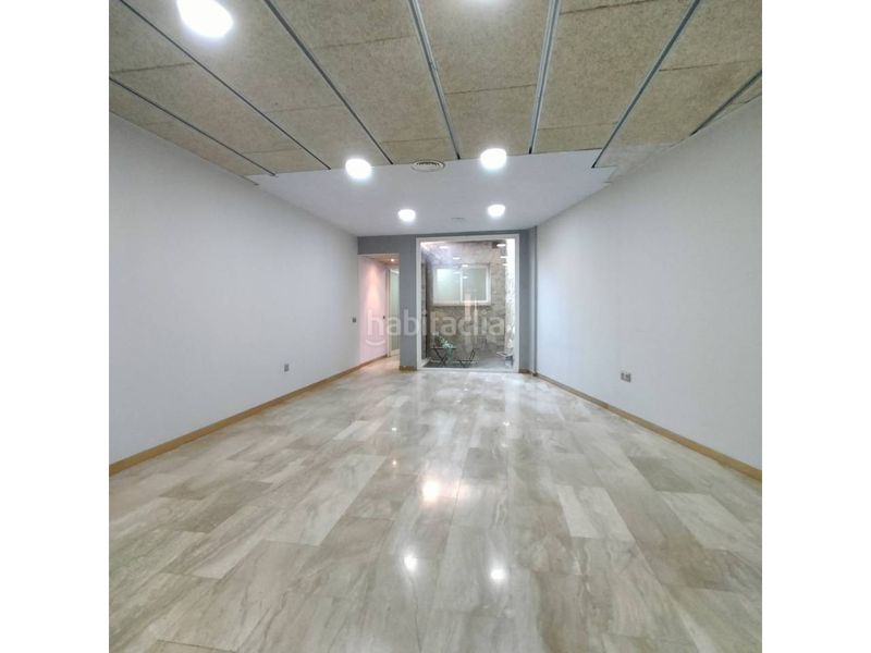 Foto 80ea1772-a2dc-4c0b-add1-84dd0abe4c33. Lloguer local comercial a Barri del Centre Terrassa