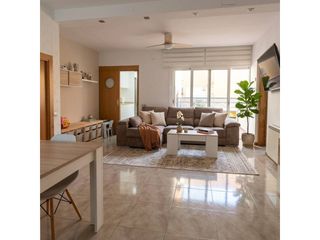 Casa in Les Arenes - La Grípia - Can Montllor. Casa adosada reformada con patio, terraza y garaje