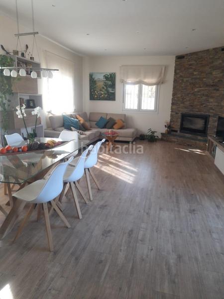 Foto a71e4dd0-1fe6-4f43-9a4b-2e75285e337d. Casa  de campo muy cercana a la ciudad en Lepe