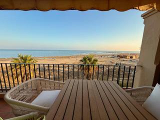 Apartamento  Calle codornices. Excepcional apartamento frontal al mar de isla canela. mejor loc