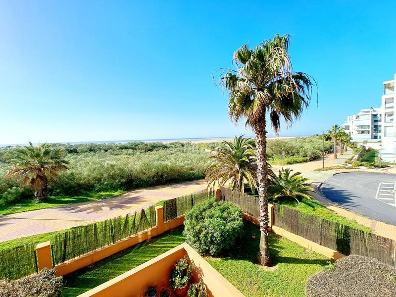 Foto bd81fe21-1007-4ede-ae8a-fda6087bbad4. Apartamento precioso apartamento en primera linea de playa en Ayamonte