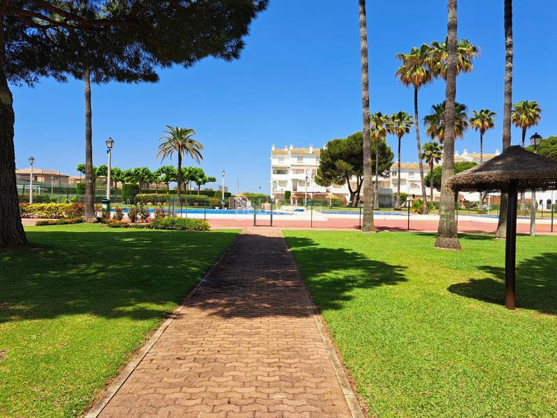 Foto 9376e896-cd2c-42ef-ad57-c3d0fa9b283b. Dúplex en calle calle de los halcones 2 dúplex en urbanización playa alta en Ayamonte