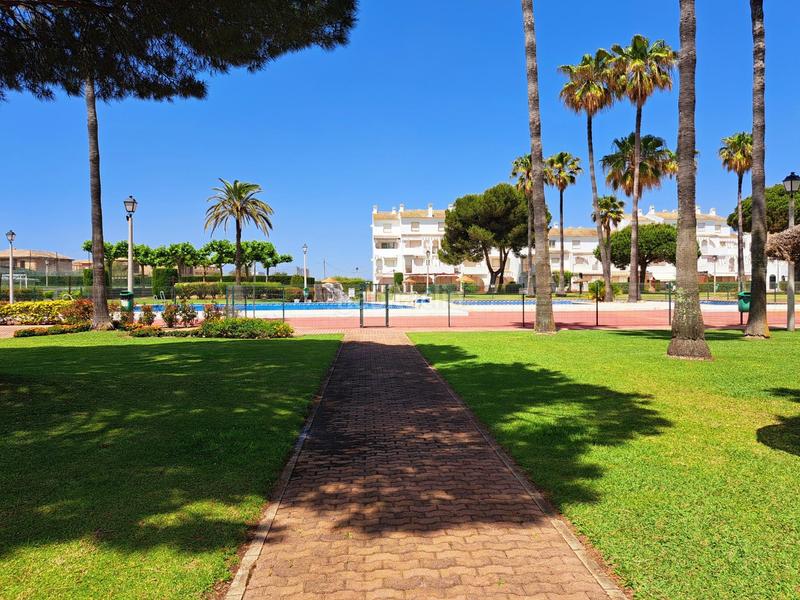 Foto 9735c55f-be07-4d17-bc81-1b64cb64924a. Dúplex en calle calle de los halcones 2 dúplex en urbanización playa alta en Ayamonte