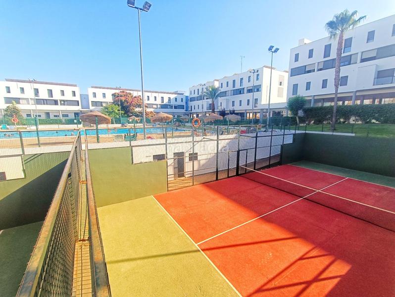 Foto 6f52c0c9-81a3-4d2e-9904-73870d5c03dd. Apartament amb aparcament piscina a Ayamonte ciudad Ayamonte