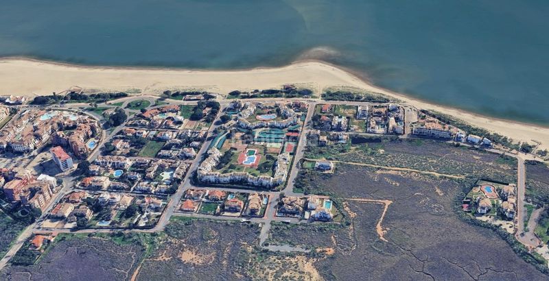 Foto e588fa33-a96f-48ff-9b7a-11d6e3b49a6f. Apartament a avenida gavilanes de los 75 a Isla Canela Ayamonte