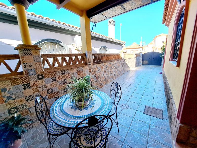 Foto d42a3329-5a5b-444c-ac21-75d907f460a6. Chalet avec parking dans Ayamonte ciudad Ayamonte