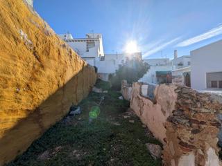 Terreno residencial en Calle galdames 90. Parcela en el barrio de la villa.