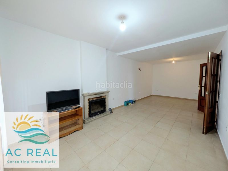 Foto 7ba08d2b-d2b8-4beb-b907-ed8bf633765e. Casa aparellada amb aparcament a Ayamonte ciudad Ayamonte