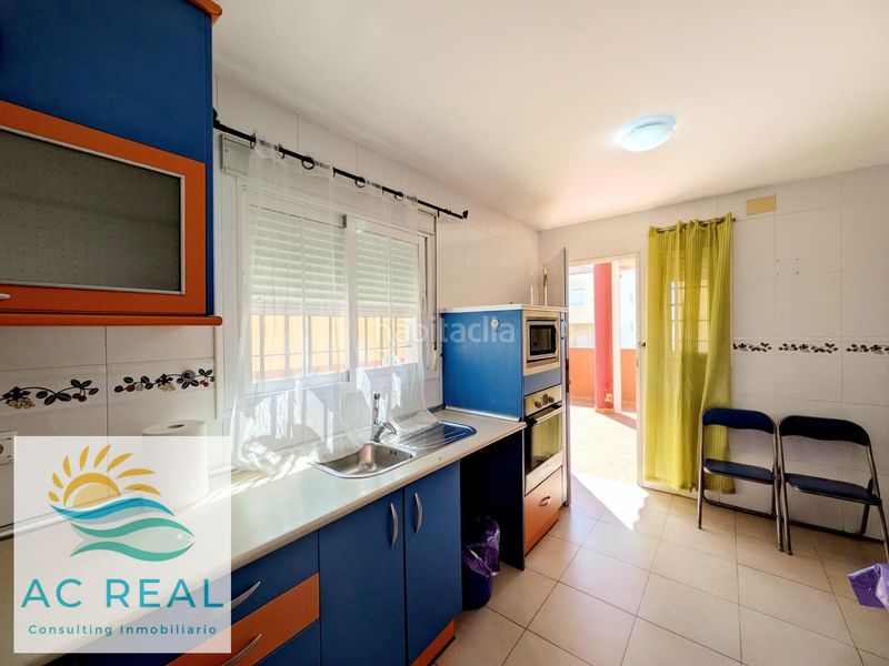 Foto 89bde666-80b7-4ceb-9346-422ff0c1ed8c. Casa aparellada amb aparcament a Ayamonte ciudad Ayamonte