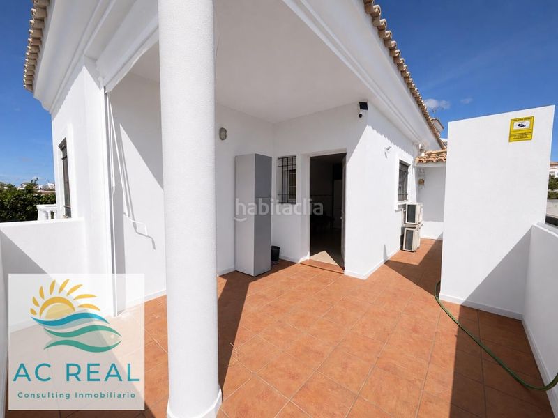 Foto a1ff378b-0faf-4213-bd5f-102f4976f7fd. Casa aparellada amb aparcament a Ayamonte ciudad Ayamonte