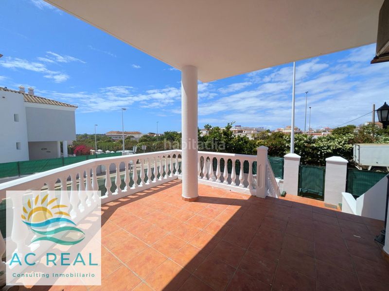 Foto ab3f8c87-f81d-409a-b1b9-714475568867. Casa aparellada amb aparcament a Ayamonte ciudad Ayamonte