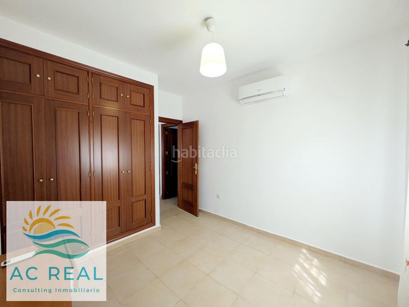 Foto f9105f47-40f5-43cc-8aa3-a70649b7fc0f. Casa aparellada amb aparcament a Ayamonte ciudad Ayamonte