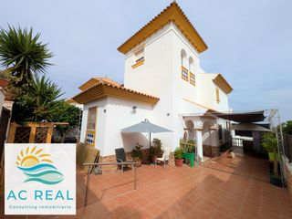 Chalet  Calle haiti. Chalet independiente en ayamonte