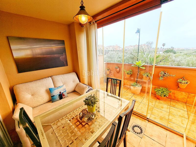 Foto b60c54bf-95e0-4e3d-b264-067c14d9a927. Apartament a avenida de los cisnes 38 a Isla Canela Ayamonte