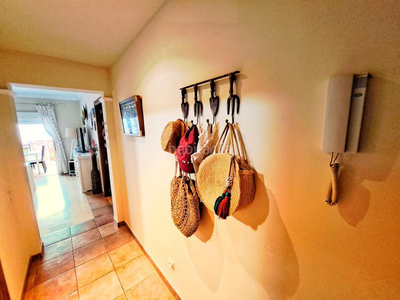 Foto e78d80e8-c054-45e6-9b3e-58f1e816043b. Apartament a avenida de los cisnes 38 a Isla Canela Ayamonte