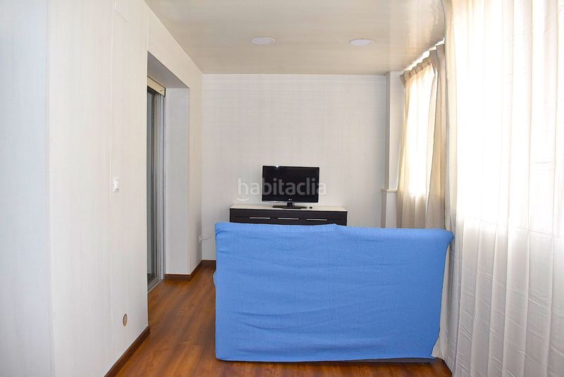 Foto 3fc8838d-0296-4afe-bcb1-cae2fddc3e7c. Alquiler dúplex precioso apartamento dúplex en pleno centro en Benidorm